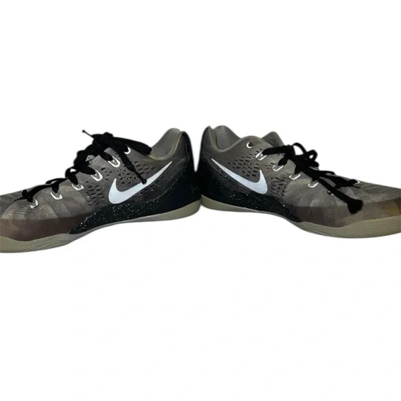 Nike Kobe 9 EM Premium Metallic Silver Shoes Men’s Size 11 Athletic Shoes